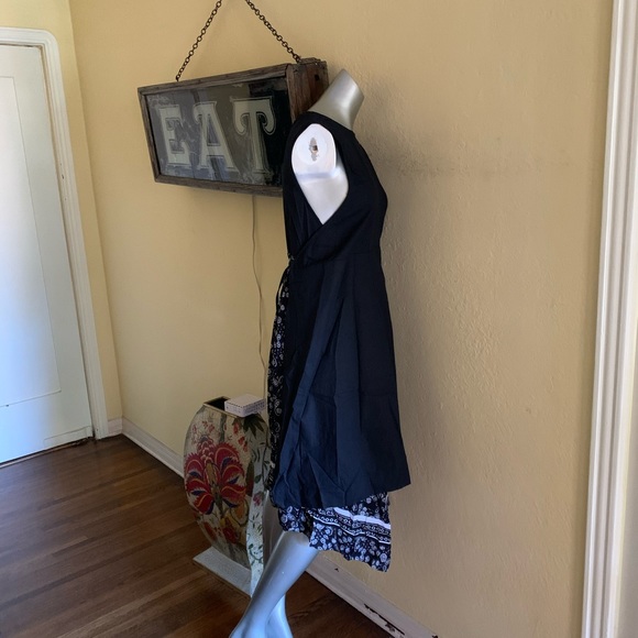 Zaikamoyo Adorable Apron Dress Black White Med - Picture 3 of 7